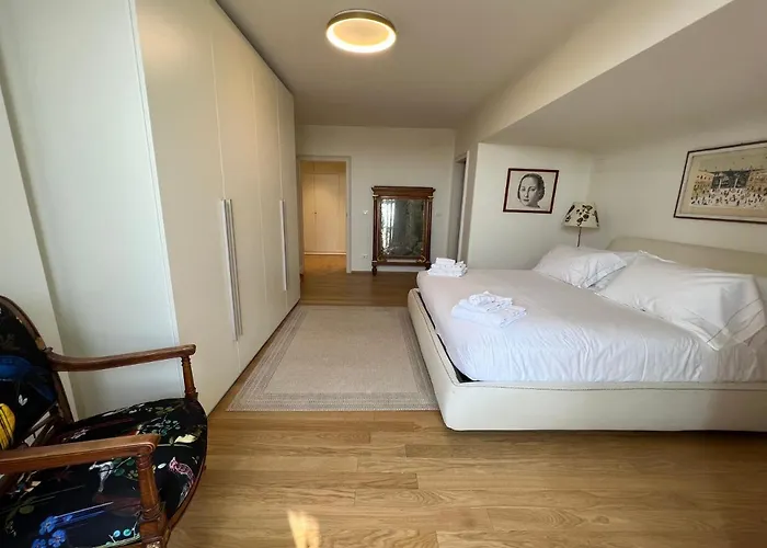 Attico Canal Grande A Palazzo Contarini Corfu Apartamento